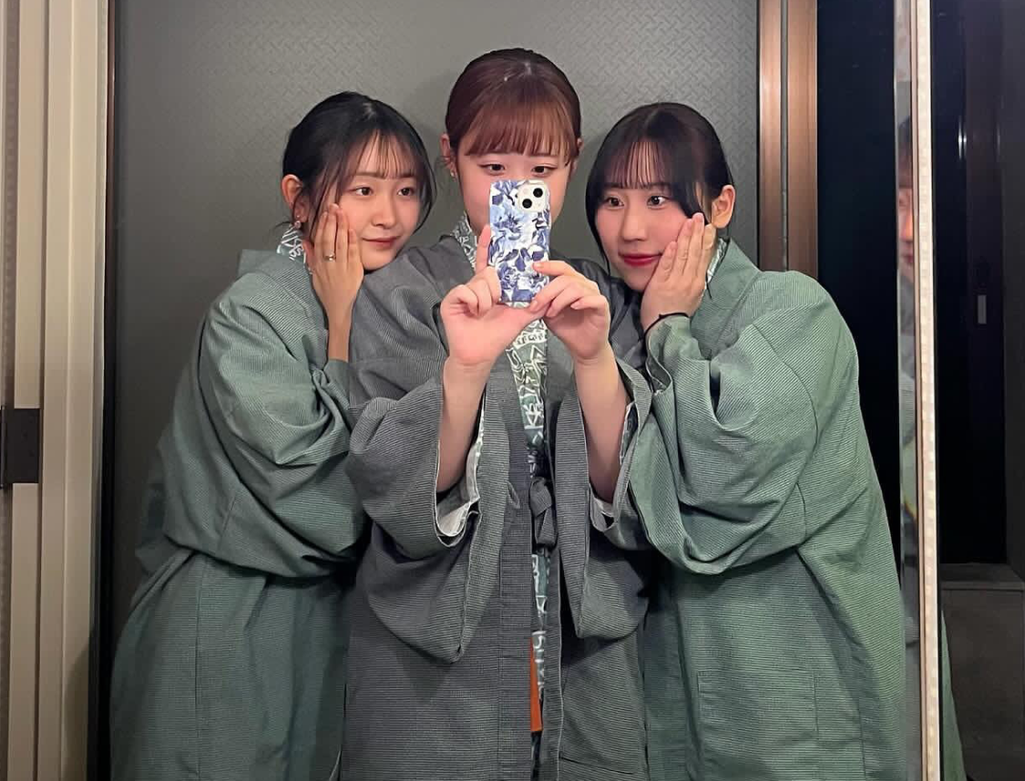 3人浴衣